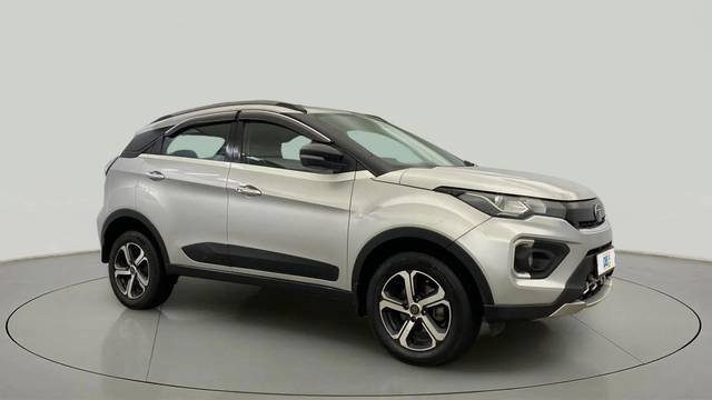 https://images10.gaadi.com/usedcar_image/4549673/original/b5ebce5f5798a50fac792dbbd968bcca.jpg?imwidth=6400