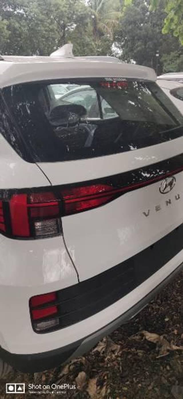 https://images10.gaadi.com/usedcar_image/4549676/original/processed_b0ba1a27-c0a8-46fb-9547-c957721f0ee3.jpg?imwidth=6400