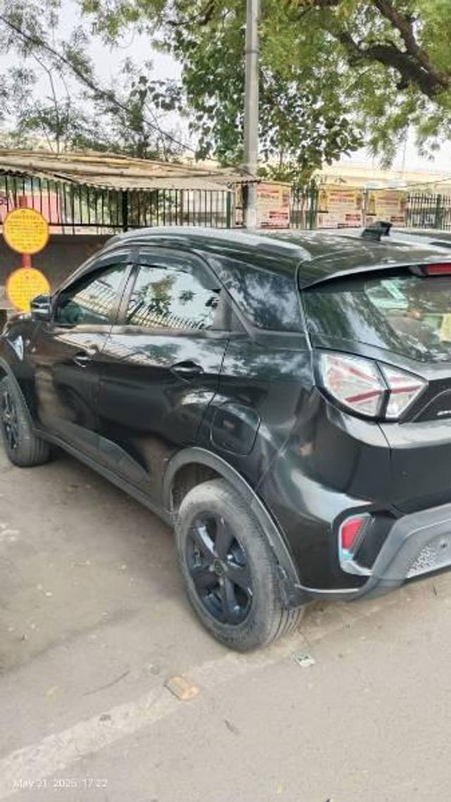 https://images10.gaadi.com/usedcar_image/4549677/original/processed_63f0ab3b-0c42-4e02-b219-8916d7da7d9a.jpeg?imwidth=6401