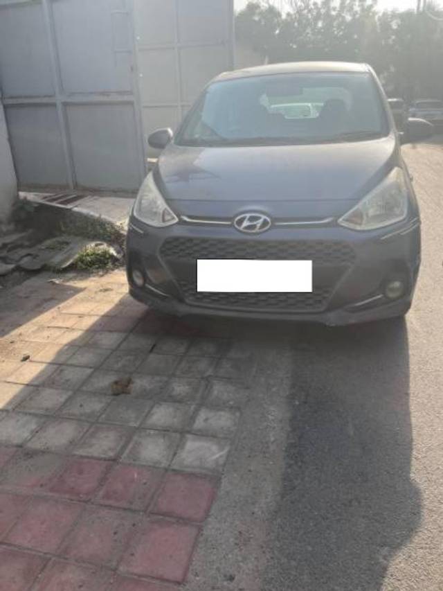 https://images10.gaadi.com/usedcar_image/4549680/original/processed_aa29f432-3dcc-45b9-9a36-51a3a2d2a3df.jpeg?imwidth=6400
