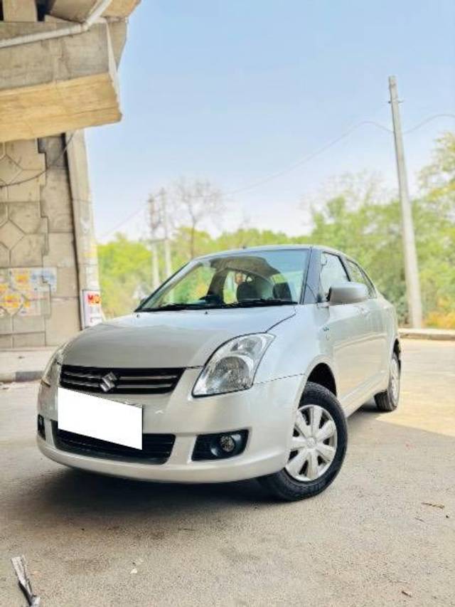 https://images10.gaadi.com/usedcar_image/4549691/original/processed_85b0e93c-2e9b-45ad-b662-8d644bd54481.jpeg?imwidth=6402