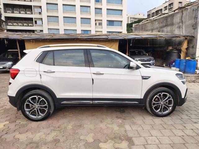 https://images10.gaadi.com/usedcar_image/4549699/original/processed_8971a30783725e782ea6353d3583d90e.jpeg?imwidth=6401
