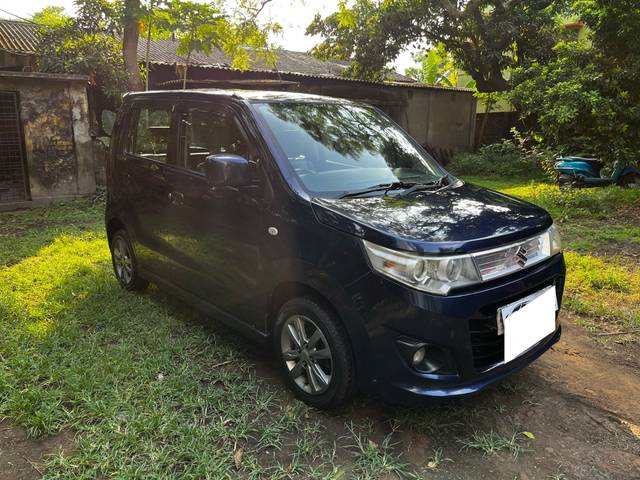 https://images10.gaadi.com/usedcar_image/4549719/original/processed_9e454ce24e870e815643434cb93c8d12.jpg?imwidth=6400