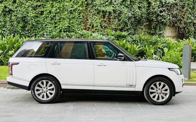 https://images10.gaadi.com/usedcar_image/4549770/original/processed_d9014b0f-1d1c-4cda-8a65-ef839a7c4729.jpg?imwidth=6401