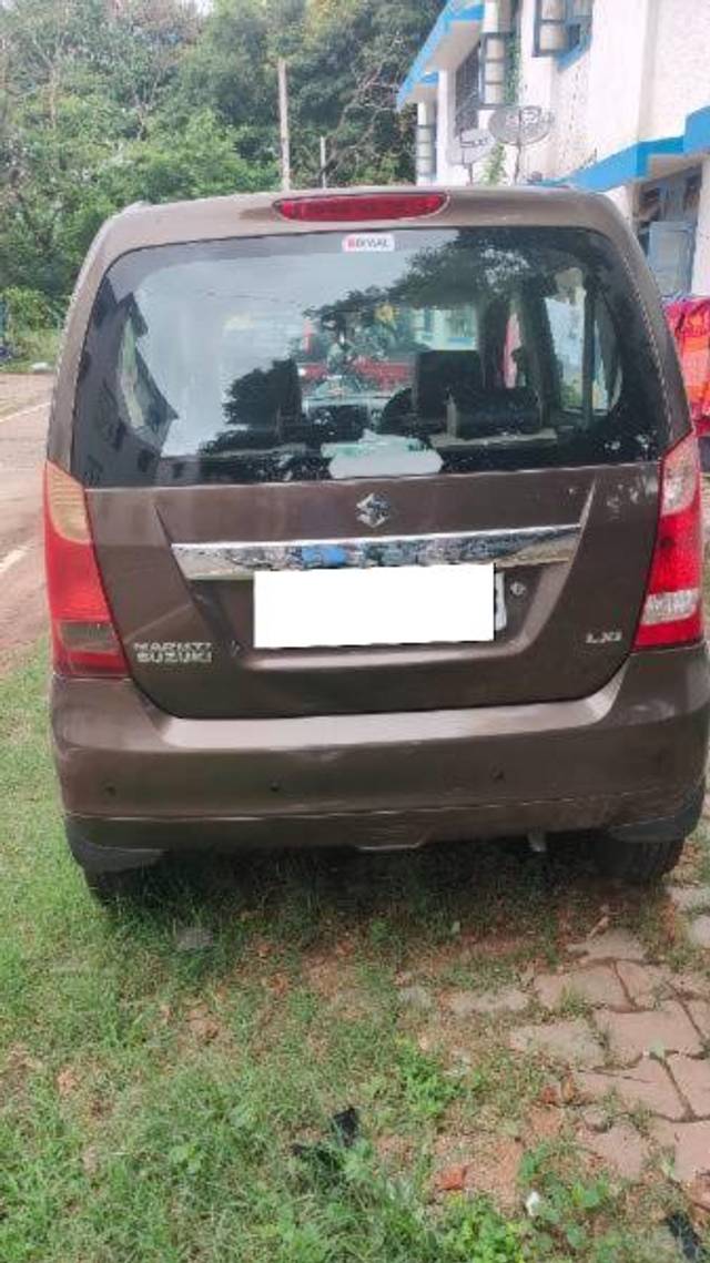 https://images10.gaadi.com/usedcar_image/4549771/original/processed_2046e7c1-444d-4abc-a5c1-2c632cf838fa.jpg?imwidth=6401