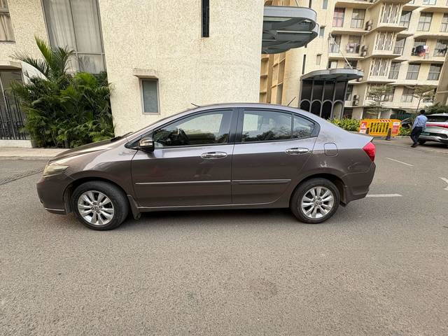https://images10.gaadi.com/usedcar_image/4549772/original/c7d16f646472ec8342050a9f2907c449.jpg?imwidth=6402