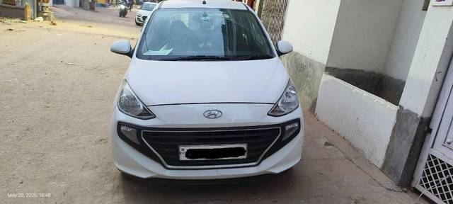 https://images10.gaadi.com/usedcar_image/4549796/original/processed_ae04ed3e-1b8b-4f85-a453-6b6148904e90.jpg?imwidth=6400