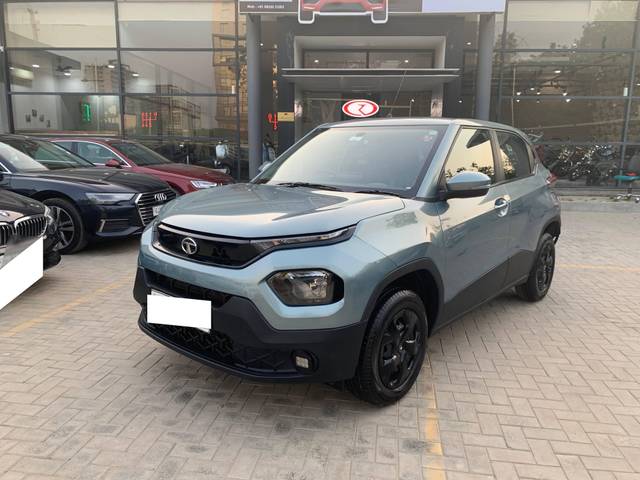 https://images10.gaadi.com/usedcar_image/4549798/original/processed_104714b4-c04f-4c4d-b9a0-b55f47391ef0.jpg?imwidth=6400