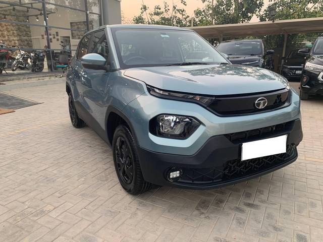https://images10.gaadi.com/usedcar_image/4549798/original/processed_a2f08900-9774-4939-9298-d2760f429891.jpg?imwidth=6400