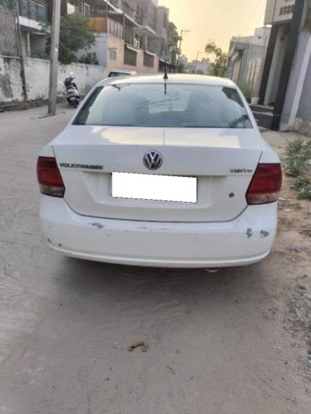 https://images10.gaadi.com/usedcar_image/4549818/original/processed_d4845b35-a1dc-47c6-b0ad-330312391c1b.jpeg?imwidth=6401