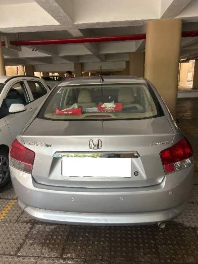 https://images10.gaadi.com/usedcar_image/4549832/original/processed_200715fd-26dd-4edf-9965-36668c7c06fc.jpg?imwidth=6401
