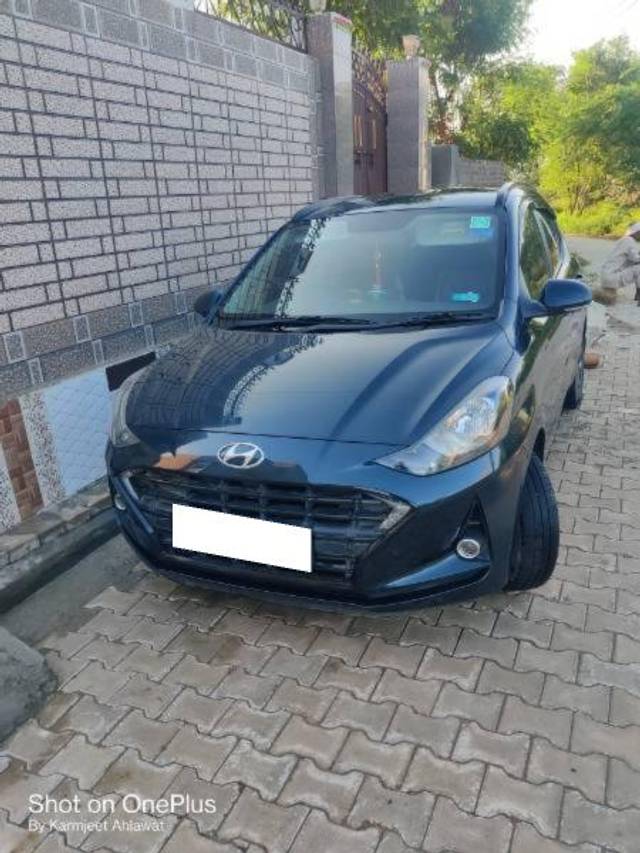 https://images10.gaadi.com/usedcar_image/4549850/original/processed_8ad07193-708d-4285-86a4-37bc5cb42285.jpg?imwidth=6400