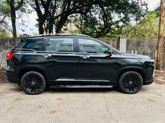 https://images10.gaadi.com/usedcar_image/4549900/original/0722c19908c36f10f84f074ce4d7aacc.jpg?imwidth=6401