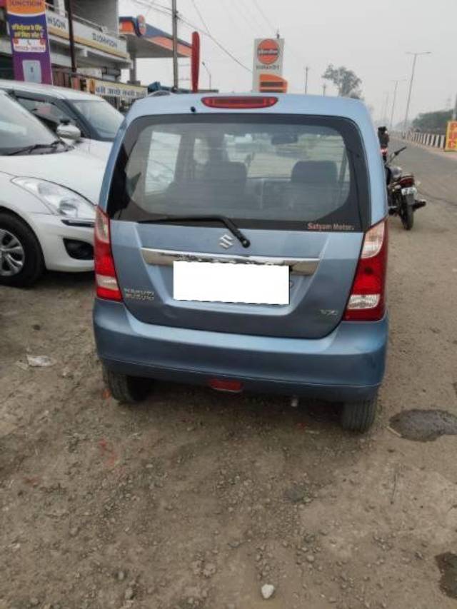 https://images10.gaadi.com/usedcar_image/4549901/original/processed_df0b2a9d-f873-47aa-b229-eb5918b0dd0a.jpg?imwidth=6401