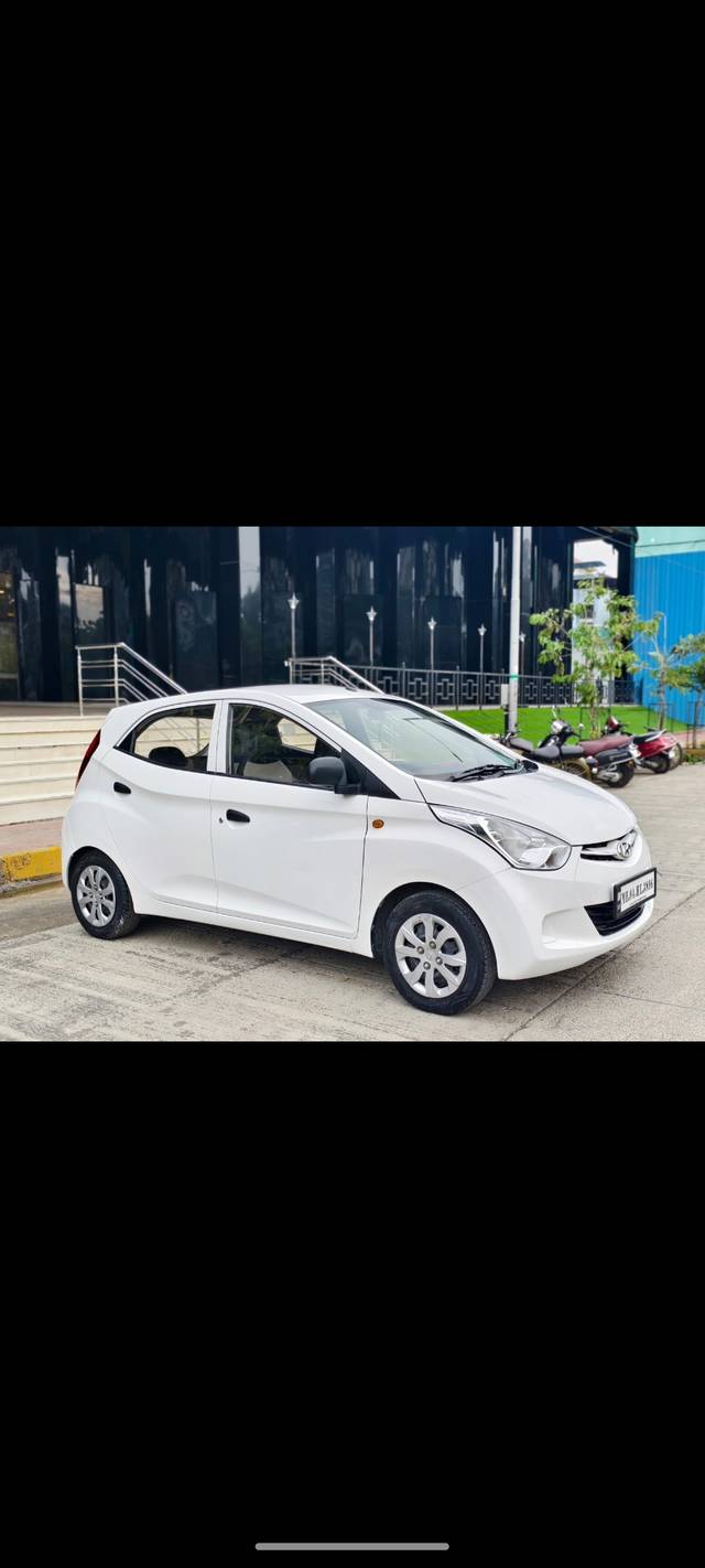 https://images10.gaadi.com/usedcar_image/4549908/original/07a000fc48c1f7283aa100e0a59c7007.jpg?imwidth=6401