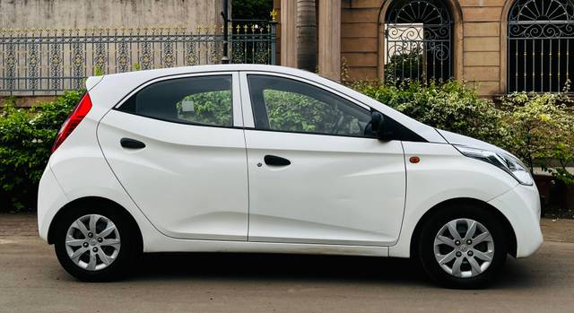 https://images10.gaadi.com/usedcar_image/4549908/original/61e9b199cd2ec4e2fe6c3a78d56e6b47.jpg?imwidth=6401