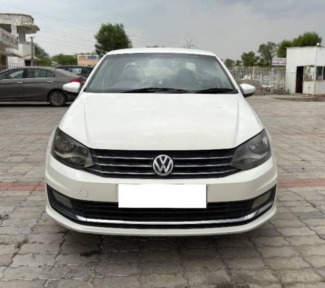 https://images10.gaadi.com/usedcar_image/4549956/original/processed_61195ad6-2c10-457c-8274-baa8626a9f72.jpeg?imwidth=6400