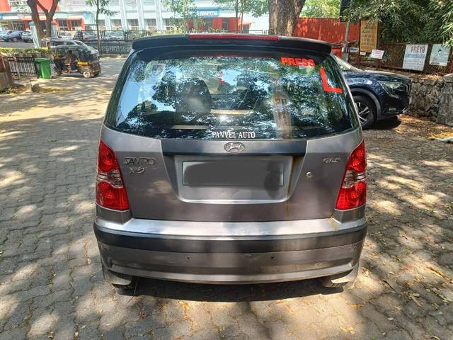 https://images10.gaadi.com/usedcar_image/4549979/original/processed_08d57bcd8d74f1066fe104b2d9ce9371.jpg?imwidth=6402