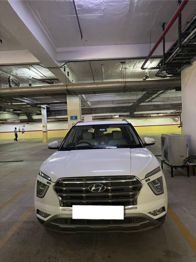 https://images10.gaadi.com/usedcar_image/4550066/original/processed_fad54135-dc4d-4d0e-939a-a63eb3daee14.jpeg?imwidth=6400