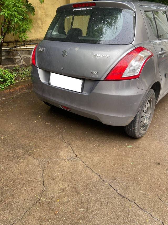 https://images10.gaadi.com/usedcar_image/4550101/original/processed_187ab3d9-8d56-43e3-b7c0-a0f386123591.jpg?imwidth=6402
