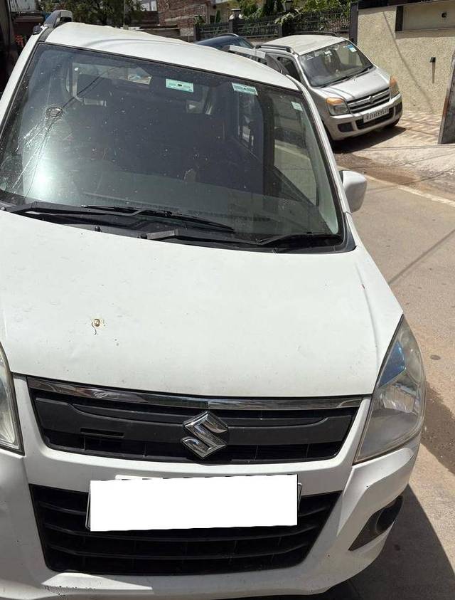 https://images10.gaadi.com/usedcar_image/4550114/original/processed_f8379ccb-476f-4a3f-9928-a37ae47d1e70.jpg?imwidth=6400