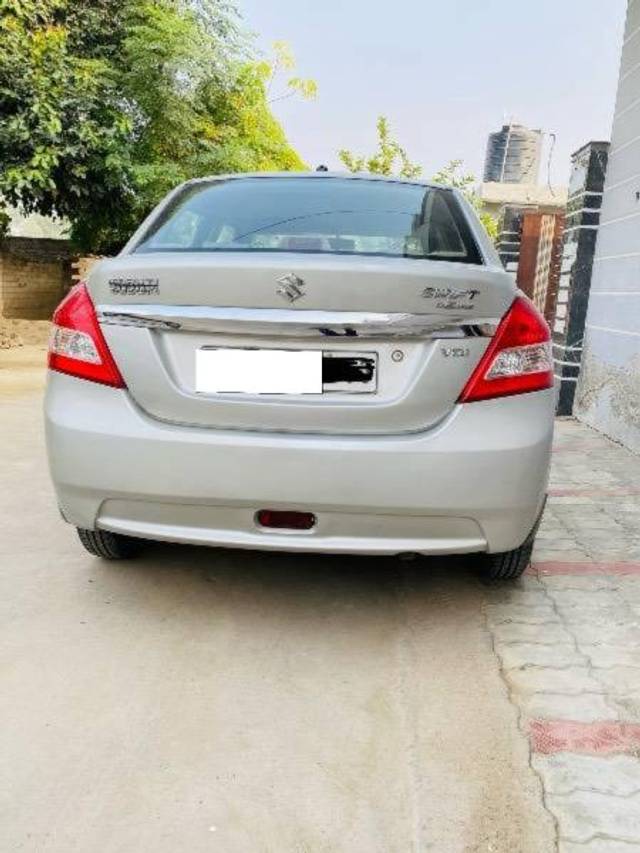 https://images10.gaadi.com/usedcar_image/4550148/original/processed_55e87636-7fc9-4fc3-8b7a-a130f4db5d81.jpeg?imwidth=6401
