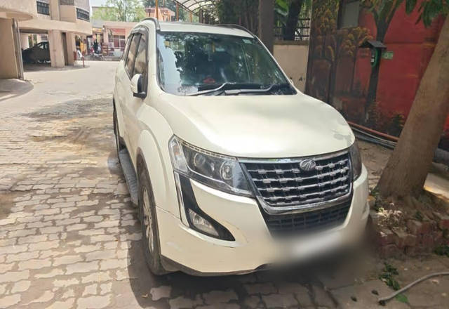 https://images10.gaadi.com/usedcar_image/4550231/original/460ec842-14d5-4299-9e64-cd984e899afd.?imwidth=6400