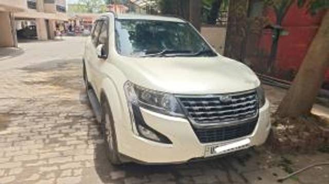 https://images10.gaadi.com/usedcar_image/4550231/original/ce73e787f84a16ac44d32fb0cedb13aa.jpg?imwidth=6400