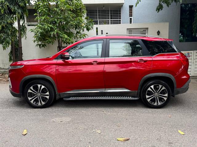 https://images10.gaadi.com/usedcar_image/4550246/original/0c52cdb0c2d97ee2c044891c60acb9a6.jpg?imwidth=6402