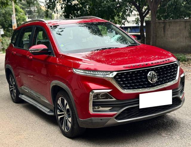 https://images10.gaadi.com/usedcar_image/4550246/original/processed_71405e6e7df17b807bd426d1a1d39636.jpg?imwidth=6400