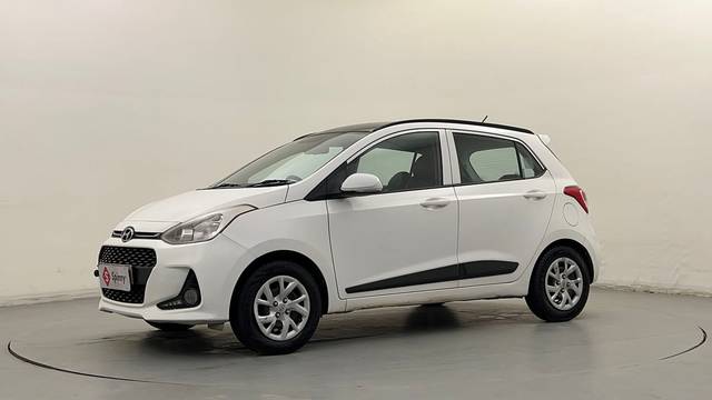 https://images10.gaadi.com/usedcar_image/4550366/original/4f3bdbbf580c156f86a5ffce9fe8a14f.JPG?imwidth=6400