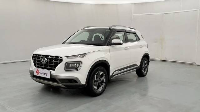 https://images10.gaadi.com/usedcar_image/4550368/original/f4884a4aa76511bc2d43f5dd8fd28b3e.JPG?imwidth=6400