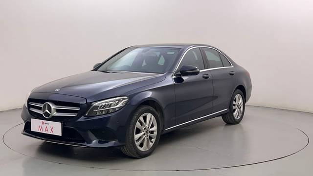 https://images10.gaadi.com/usedcar_image/4550406/original/c9d3872d2798cb2f8de25225d235bfdf.JPG?imwidth=6400