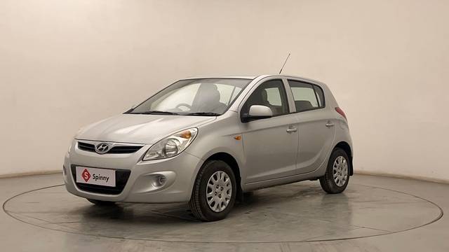 https://images10.gaadi.com/usedcar_image/4550436/original/dc1d79f1603861617fbf4fa8dd5d0b58.JPG?imwidth=6400