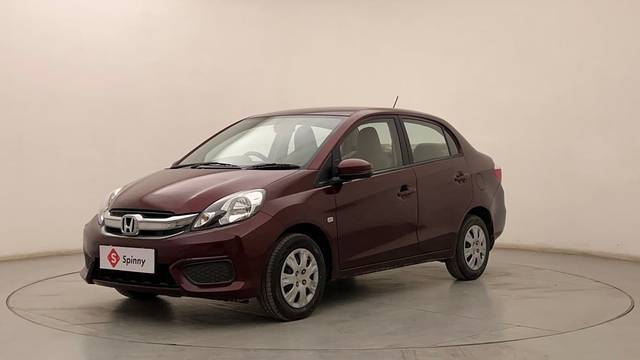 https://images10.gaadi.com/usedcar_image/4550442/original/98c3b5ccc62af2756ead124933e4a0ae.JPG?imwidth=6400