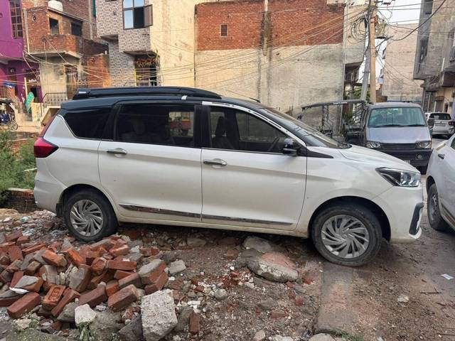 https://images10.gaadi.com/usedcar_image/4550478/original/processed_processed_44d69eecc5aef1ce040cd937501fd928.jpg?imwidth=6400