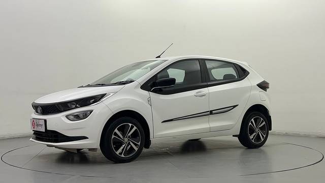 https://images10.gaadi.com/usedcar_image/4550490/original/df325573286f0368a145441a299a6529.JPG?imwidth=6400