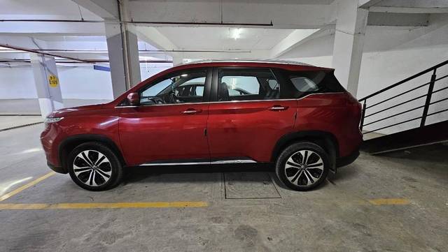 https://images10.gaadi.com/usedcar_image/4550515/original/processed_79b6bbcd-0275-41cc-83e9-3241b08c70d6.jpeg?imwidth=6402