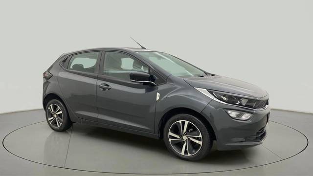 https://images10.gaadi.com/usedcar_image/4550526/original/e715ab39d3f74f517458ae3abaee1149.jpg?imwidth=6400