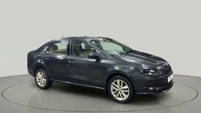 https://images10.gaadi.com/usedcar_image/4550528/original/8e36529dc7acce61455caae7ecd71101.jpg?imwidth=6400