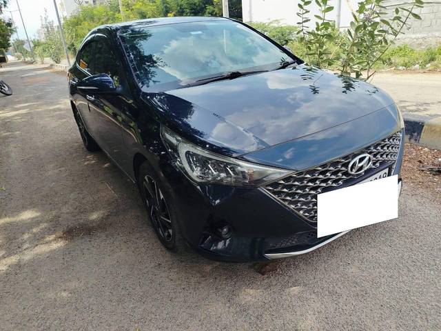 https://images10.gaadi.com/usedcar_image/4550537/original/processed_c2116927ce78bb2409836fe13f51fbd5.jpg?imwidth=6400