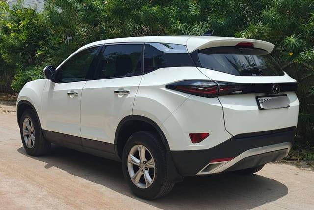 https://images10.gaadi.com/usedcar_image/4550540/original/processed_e8df202376dcc8ef65677d27d51a48b9.jpg?imwidth=6402
