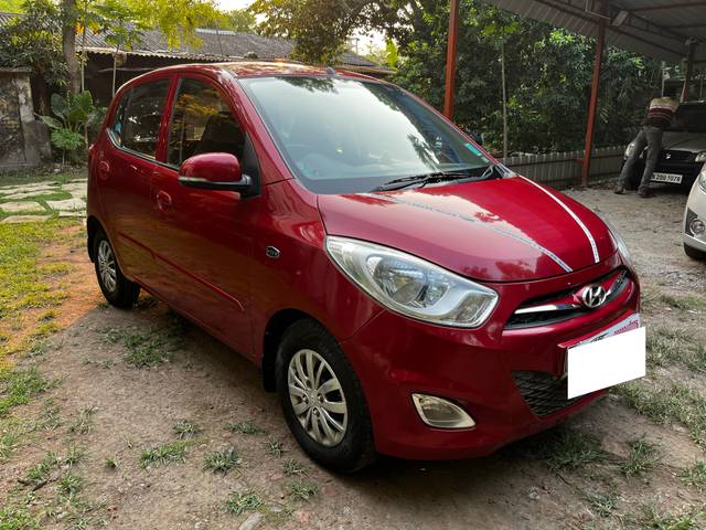 https://images10.gaadi.com/usedcar_image/4550581/original/processed_1df8201cc11a7289c5be5d967753fffb.jpg?imwidth=6400