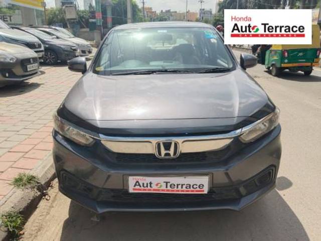 https://images10.gaadi.com/usedcar_image/4550606/original/1ad486a1c9ac3f857d14ae845ab6d50c.jpg?imwidth=6400