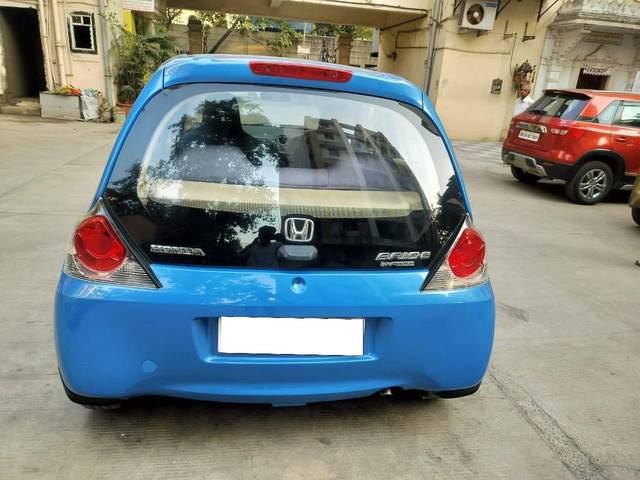 https://images10.gaadi.com/usedcar_image/4550639/original/processed_10f842a5f3c7f9ea0e9bafa9407a856b.jpg?imwidth=6401