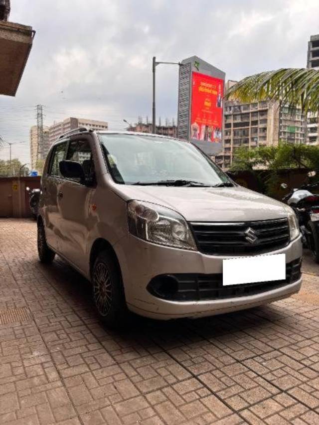 https://images10.gaadi.com/usedcar_image/4550640/original/processed_a831167c-b372-49b9-8c52-7435adfd88a5.jpg?imwidth=6400