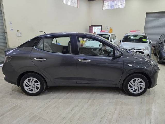 https://images10.gaadi.com/usedcar_image/4550669/original/770fd45de84ec8314e7961c4eaa9a4b6.jpg?imwidth=6401