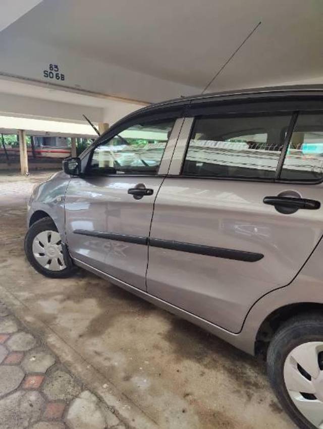 https://images10.gaadi.com/usedcar_image/4550673/original/processed_a898ca61-5750-4cc7-a529-2a2722c92ab1.jpg?imwidth=6402