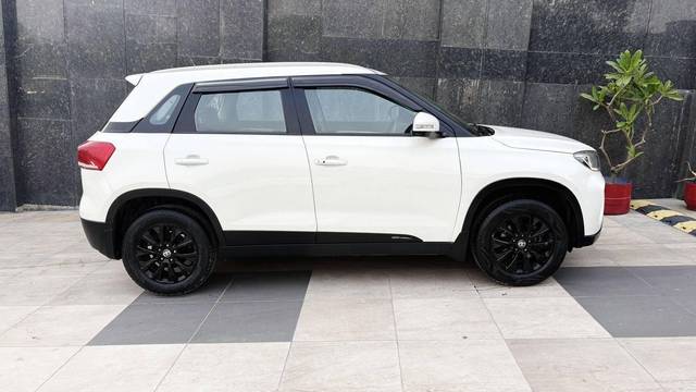 https://images10.gaadi.com/usedcar_image/4550687/original/processed_7d13745a7bc2f12c9a0ef73184635172.jpg?imwidth=6401