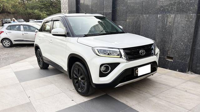 https://images10.gaadi.com/usedcar_image/4550687/original/processed_c26fff3969c80e4f5aa18967ab2f37ce.jpg?imwidth=6400